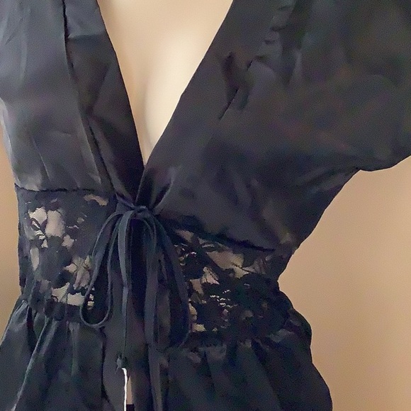 Black Satin & Lace Front Tie Lingerie & Thong Set Small. New - Picture 3 of 7